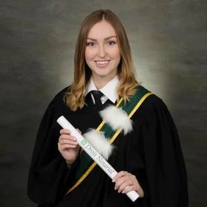 Meet your Posher, Léonie